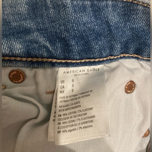 American Eagle curve high-rise Jean shorts, size 0 - Picture 4 of 4